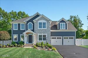 7 Pond View Drive Clifton Park, NY 12065
