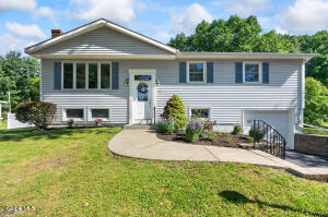 35 Comely Lane Latham, NY 12110