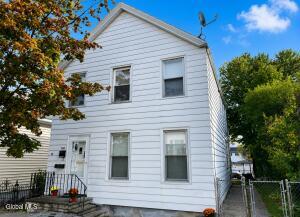 1522 7th Avenue Watervliet, NY 12189