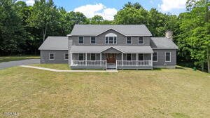 28 Victorian Drive Poestenkill, NY 12140