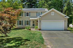 11 Bain Drive Delmar, NY 12054