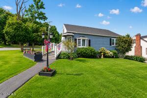 2 Neptune Street Rensselaer, NY 12144
