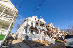 16 Hawk Street Schenectady, NY 12307