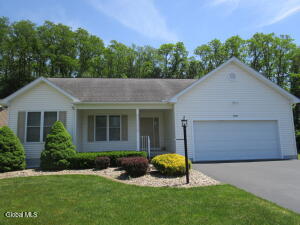 1000 Kingswood Court Schenectady, NY 12303