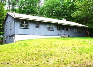 22 Sande Lane Corinth, NY 12822