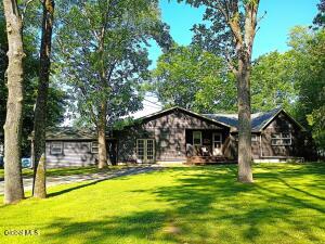 199 Corlear Drive Willsboro, NY 12996
