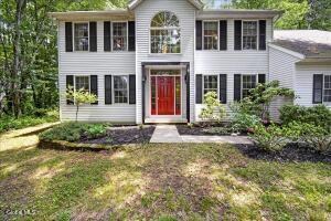 7 Brookview Court Halfmoon, NY 12065