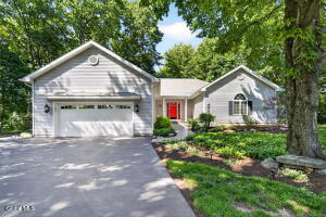 34 W Skyview Drive Cohoes, NY 12047