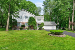 888 Meadow Lane Niskayuna, NY 12309