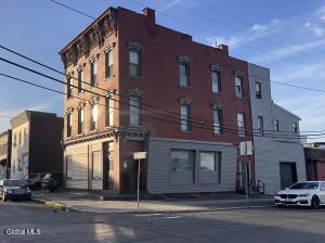 56 Robin Street Albany, NY 12206