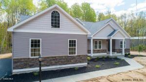 617 Kinns Road Clifton Park, NY 12065