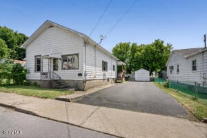 36 Maple Street Mechanicville, NY 12118