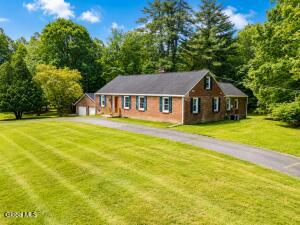 287 Thais Road Averill Park, NY 12018