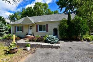69 Gipp Road Albany, NY 12203