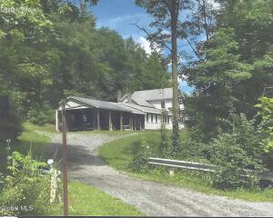 34 North Road Clemons, NY 12819