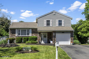 46 Windmill Drive Glenmont, NY 12077