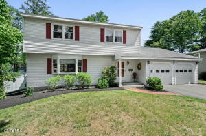 23 Bennett Terrace Delmar, NY 12054