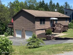 86 Superstitious Drive Coxsackie, NY 12015