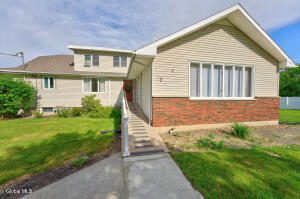 12 Glenwood Road Troy, NY 12180