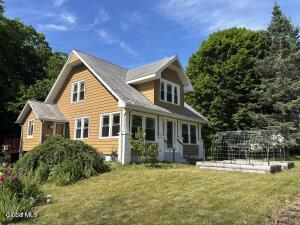 31 Taborton Road Sand Lake, NY 12153