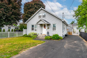 3256 Williams Street Schenectady, NY 12306