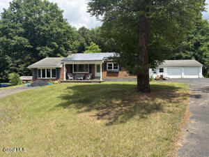 3131 Spawn Road Schenectady, NY 12303