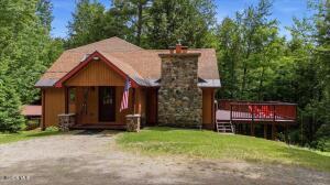 31 Chatiemac Trail North Creek, NY 12853