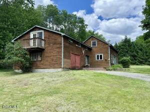 1037 Valentine Pond Road Adirondack, NY 12808