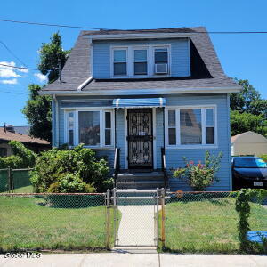 121-14 Merrill Street Jamaica, NY 99999