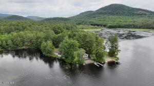 28 Sonoma Point Road Chestertown, NY 12817