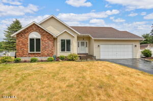 237 Long Meadow Lane Schenectady, NY 12306