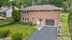 1082 Cornelius Avenue Niskayuna, NY 12309