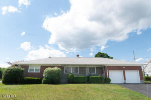 413 Hackett Boulevard Albany, NY 12208