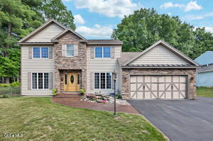 70 Longwood Drive Clifton Park, NY 12065