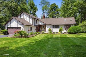 14 Cathedral Court Clifton Park, NY 12065