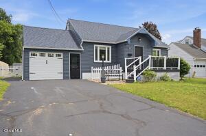 1022 Riggi Avenue Schenectady, NY 12303