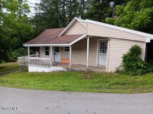 352 Hillside Road Pattersonville, NY 12137