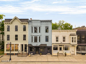 744 Warren Street Hudson, NY 12534
