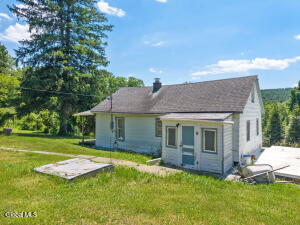 114 Homer Zeh Lane Schoharie, NY 12157