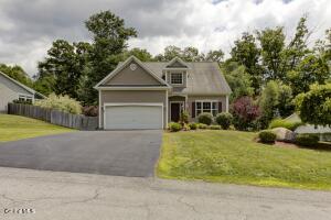 41 Glenview Drive Schenectady, NY 12302
