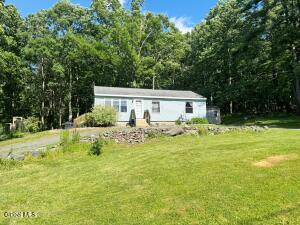 26 Knobhill Road Averill Park, NY 12018