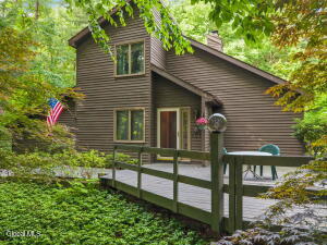 623 Bruno Road Clifton Park, NY 12065