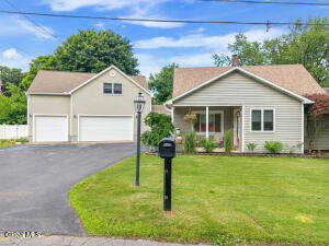 1146 Dunnsville Road Schenectady, NY 12306