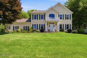 27 Mosall Drive Slingerlands, NY 12159