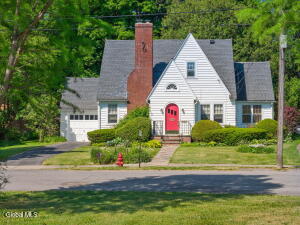 122 Clinton Circle Cobleskill, NY 12043