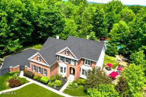14 Foxhound Circle Mechanicville, NY 12118