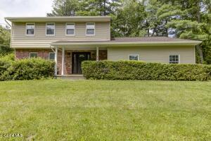 949 Morgan Avenue Niskayuna, NY 12309