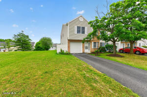 20 Bridgewood Lane Watervliet, NY 12189