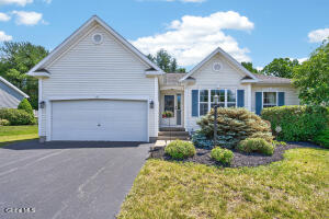 48 Holly Boulevard Schenectady, NY 12302
