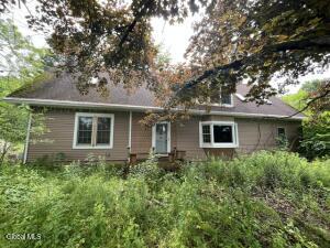 12 Brackwyck Drive Rensselaer, NY 12144
